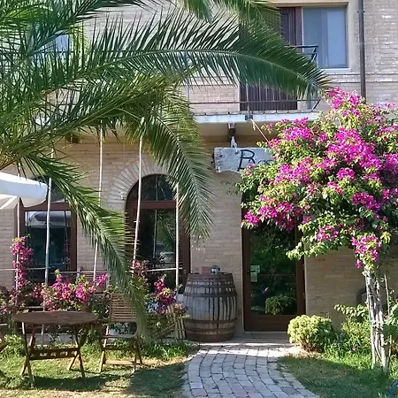 Bassari Hotel