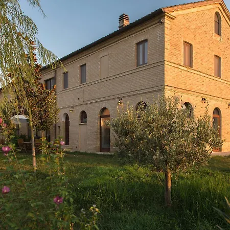 Hotel Bassari *